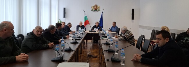 Областна администрация Шумен: Заседание на областна комисия „Военни паметници“ 