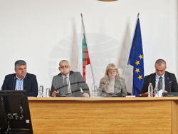 Прокуратура - брифинг - „Петрохан“ - „Околчица“