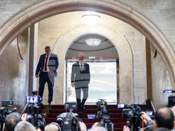 Президентство - Андрей Гюров - изявление