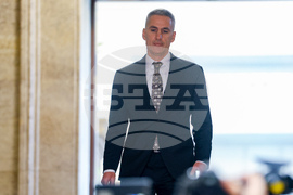 Президентство - Андрей Гюров - изявление