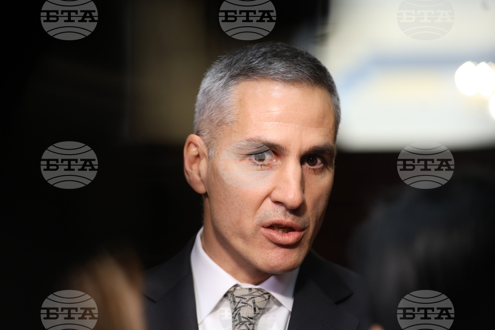 Президентство - Андрей Гюров - изявление