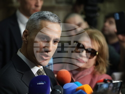 Президентство - Андрей Гюров - изявление