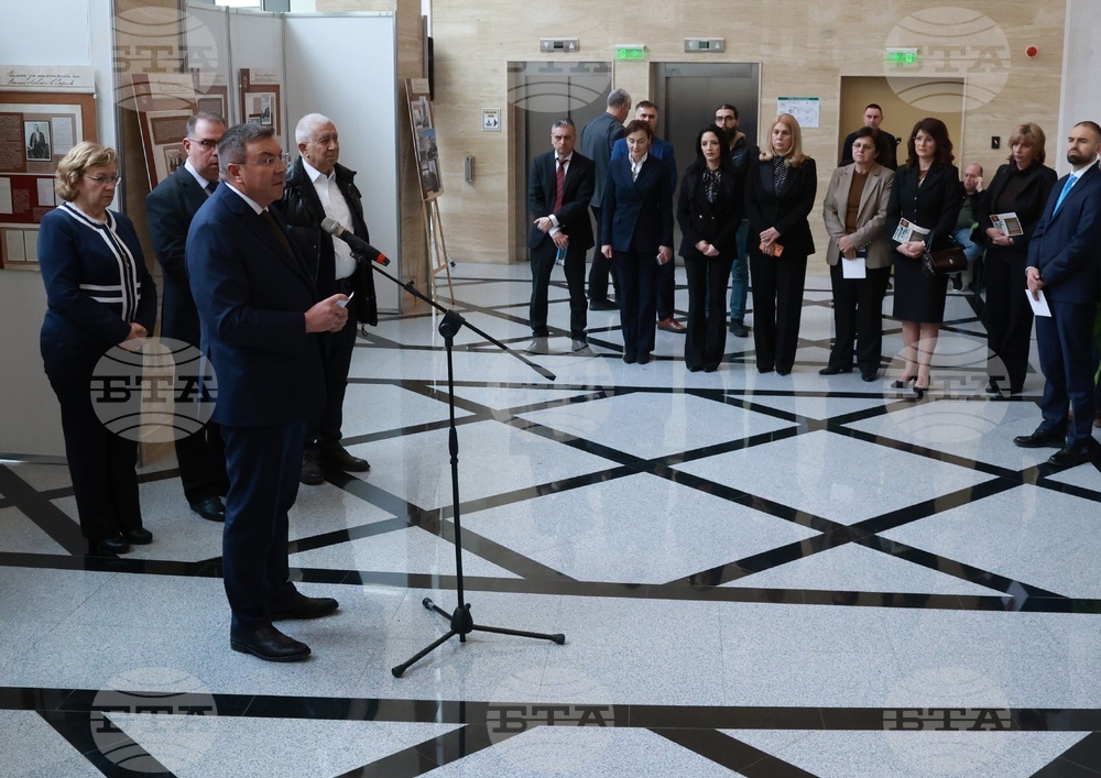 Народно събрание - паметник на Васил Левски - изграждане - изложба