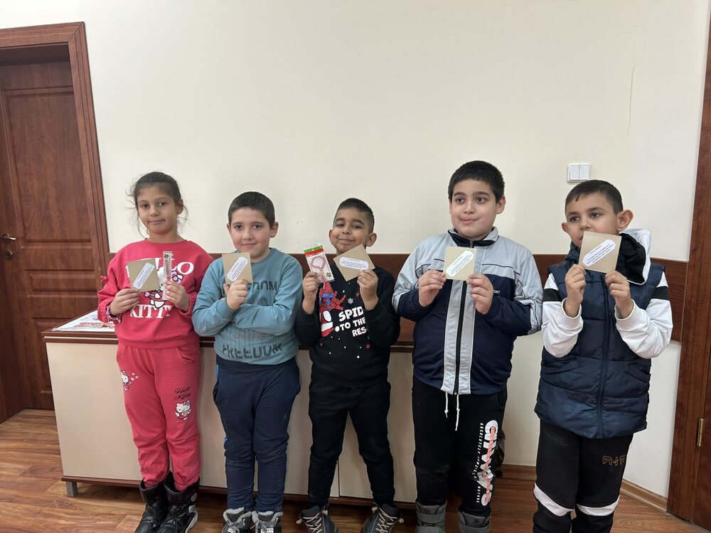Ученици от Кубрат и Стоян Михайловски отбелязаха деня на добротата с обща творческа задача