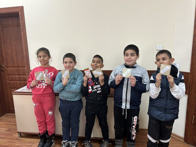 Ученици от Кубрат и Стоян Михайловски отбелязаха деня на добротата с обща творческа задача