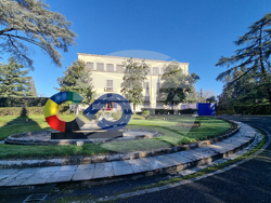 Албания -  Тирана - изглед