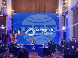 Албания - Коридор 8 - среща