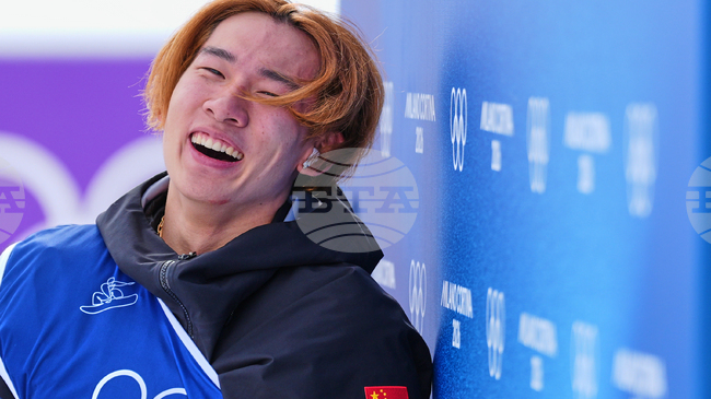 Китаецът Су спечели олимпийското злато в дисциплината слоупстайл на Игрите в Милано-Кортина