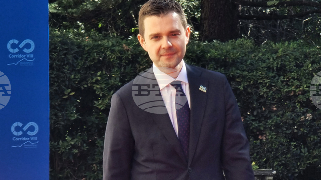 Коридор 8 е доказателство, че със съседна България можем да си сътрудничим, когато искаме, заяви външният министър на Северна Македония Тимчо Муцунски