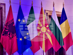 Албания - Коридор 8 - среща