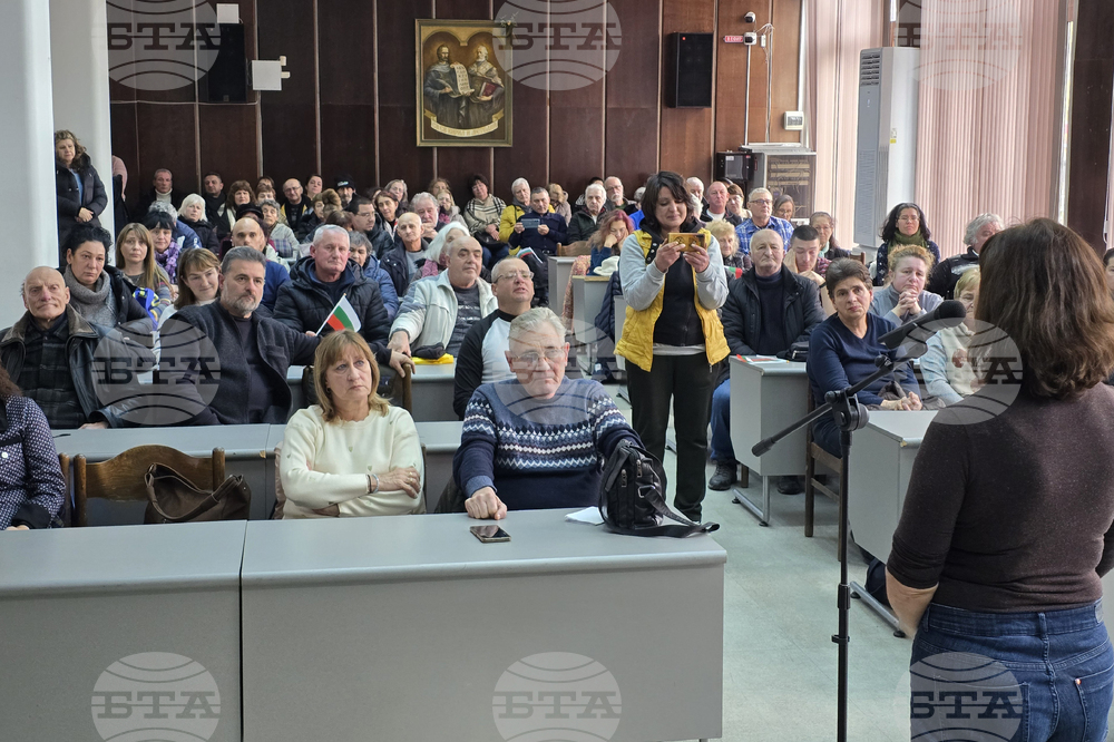 Сливен - протест в защита на отец Иван