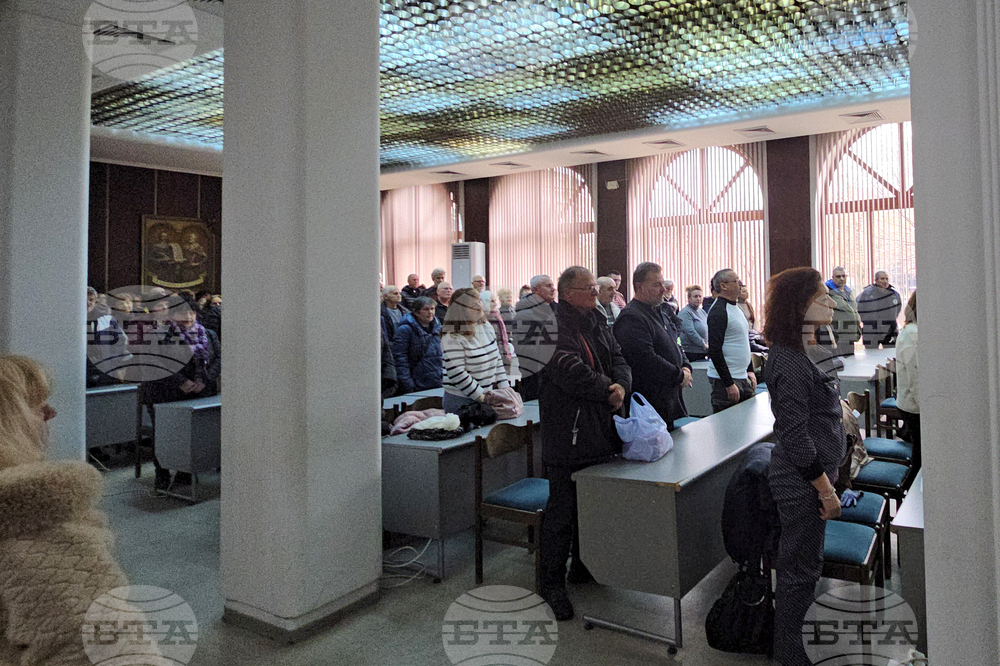 Сливен - протест в защита на отец Иван