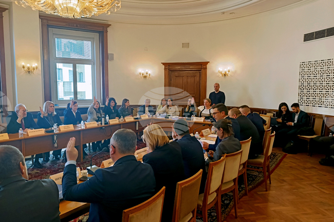 Народно събрание - Комисия по труда и социалната политика - заседание