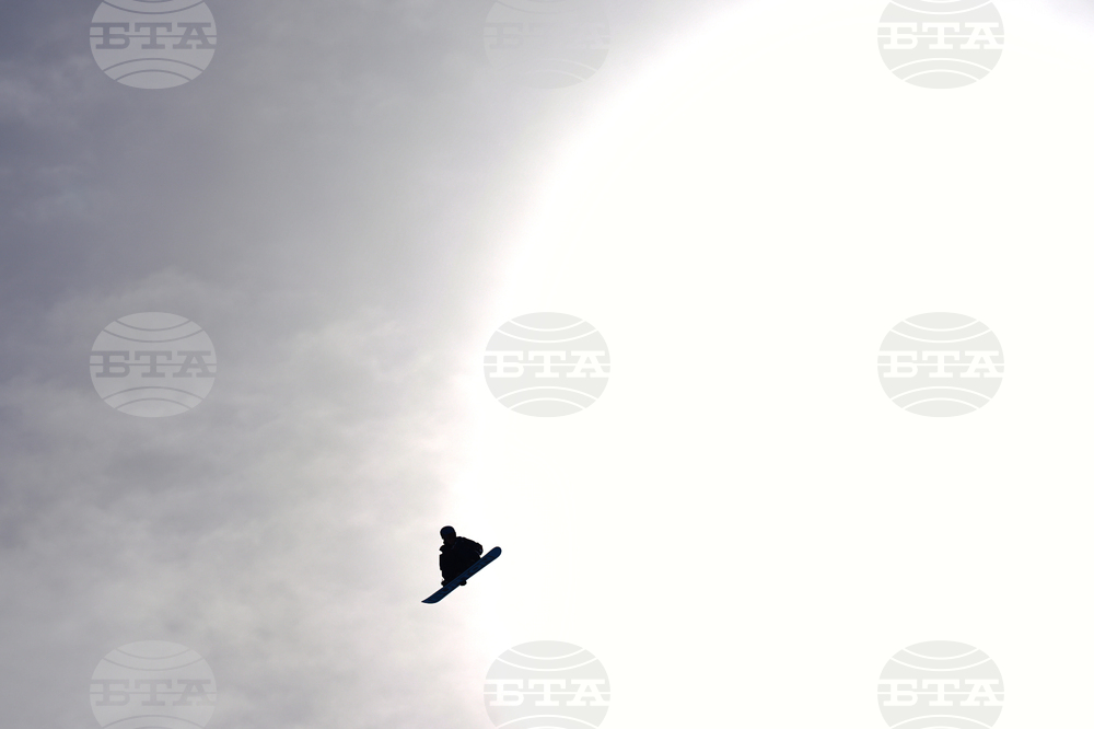 APTOPIX Milan Cortina Olympics Snowboard