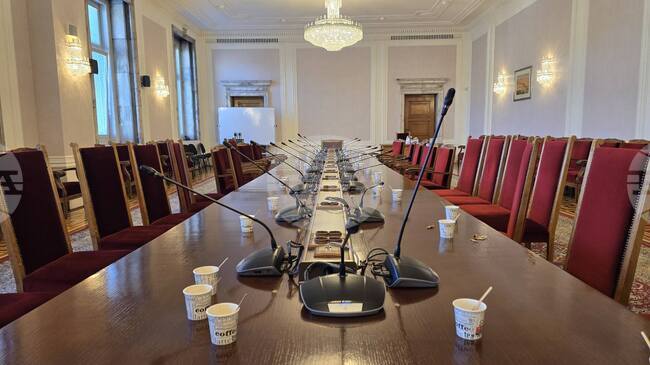  Поради липса на кворум Комисията по образованието и науката в Народното събрание не обсъди днес промените в Закона за училищното образование