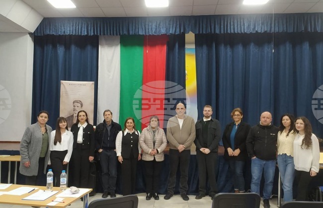 Над 30 дипломи и награди бяха връчени на участници в конкурса рецитал "Поклон, Апостоле!" в Петрич