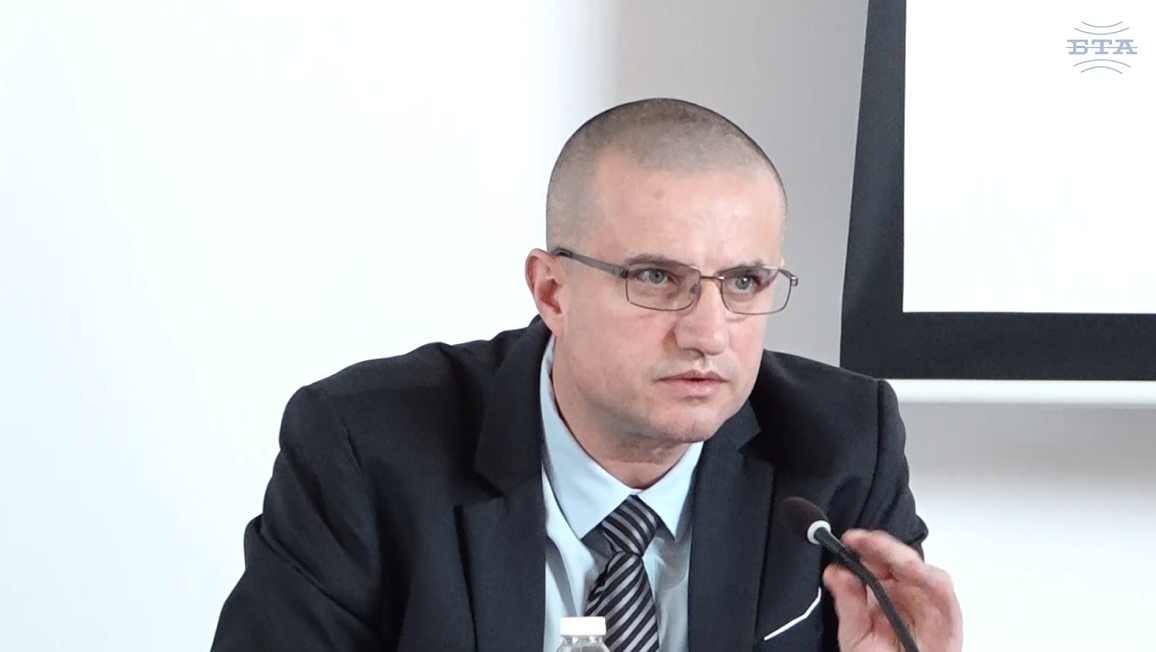 Според експертиза, Ивайло Иванов, един от загиналите при хижа „Петрохан“, се е самоубил с два изстрела в главата – под брадичката и в слепоочието