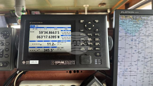 Научноизследователският кораб „Св. св. Кирил и Методий" напусна границите на Антарктика