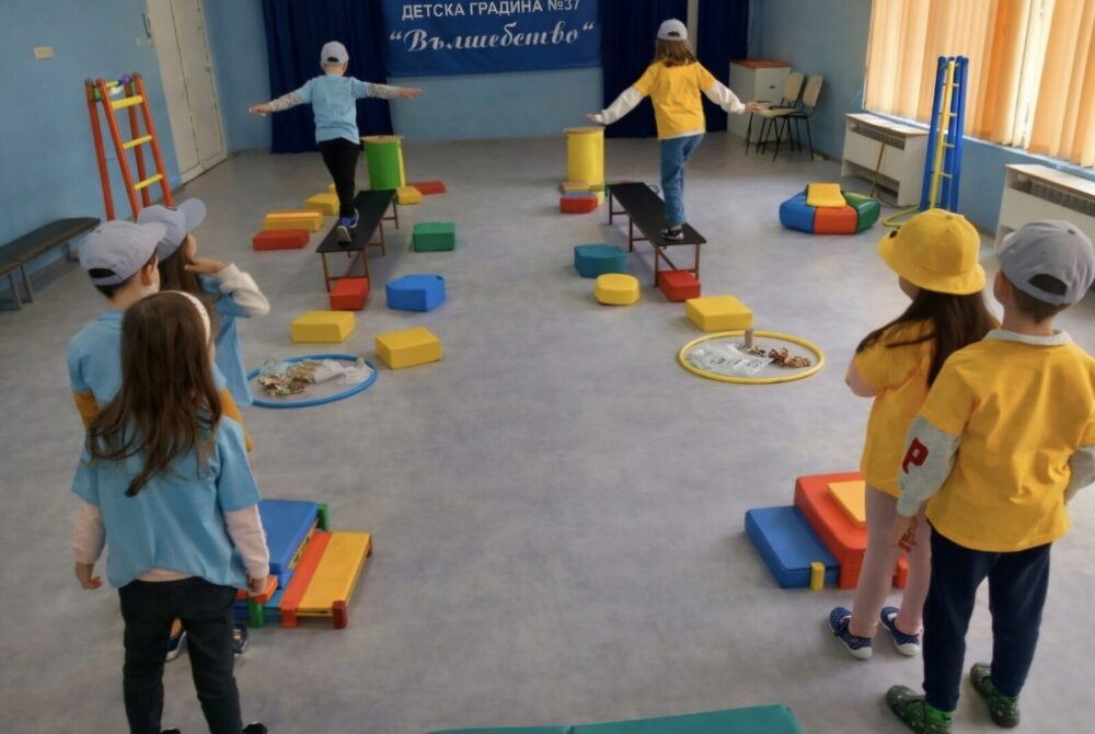 Двигателните умения на децата в столичната 37-а детска градина „Вълшебство“ се развиват с гимнастика и състезания 