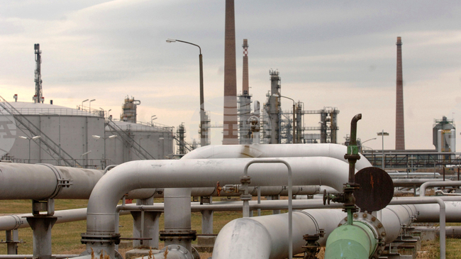 Унгария обяви, че обмисля да прекрати износа на газ и електроенергия за Украйна на фона на спор за руския петрол