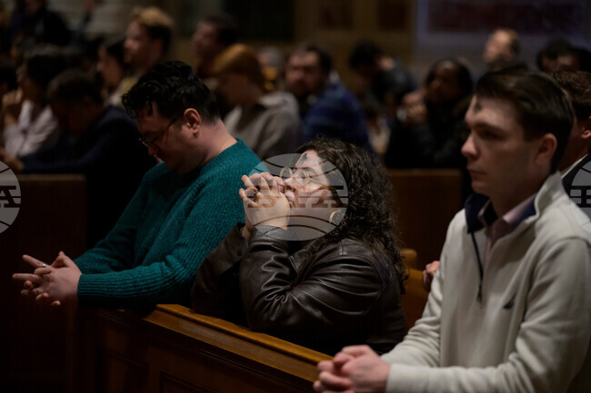 APTOPIX Ash Wednesday