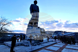 Ловеч - Васил Левски - почит