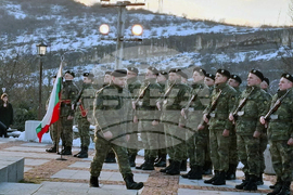 Ловеч - Васил Левски - почит