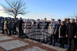 Ловеч - Васил Левски - почит