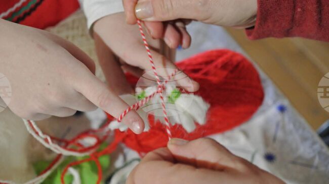 Български и молдовски пролетни традиции се срещат в работилници за мартеници в Пловдив