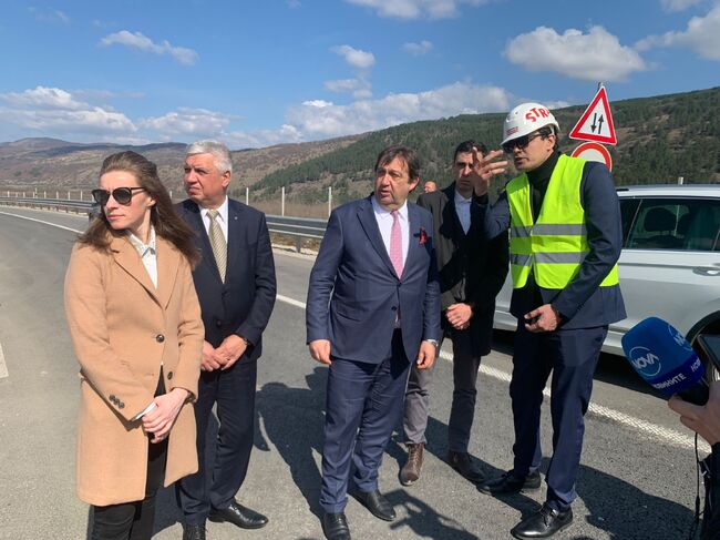 МРРБ: 6,5 км от АМ „Европа“ ще бъдат пуснати за движение до Великден