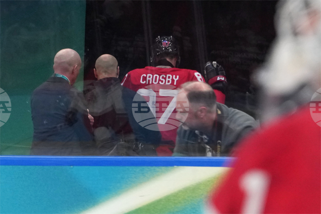 Капитанът Сидни Кросби е под въпрос за последните мачове на Канада на олимпийския турнир по хокей на лед