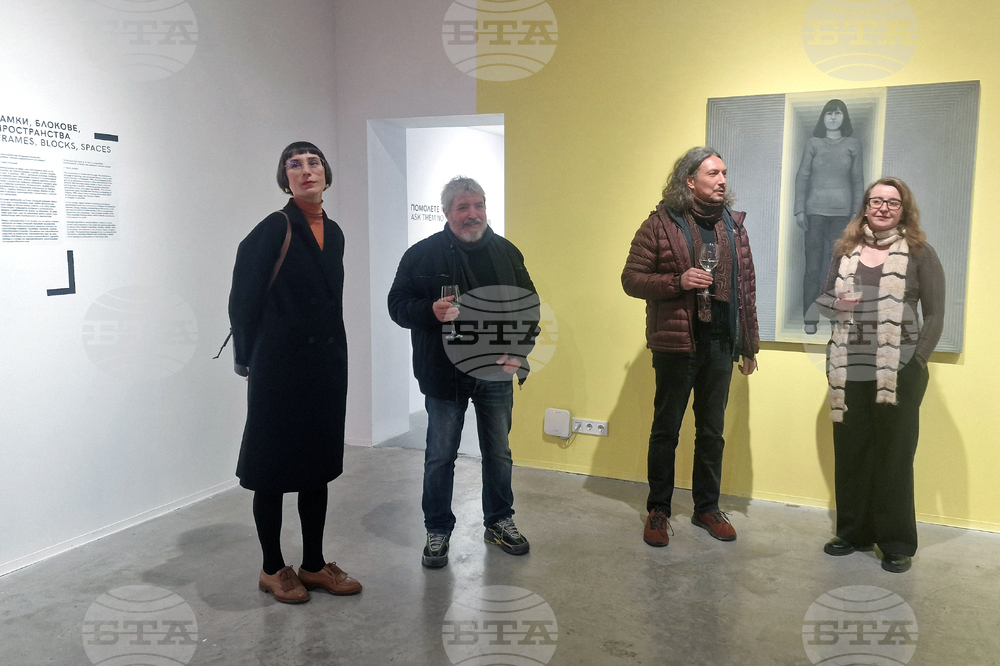 „Преминаване / Passage“ - изложба