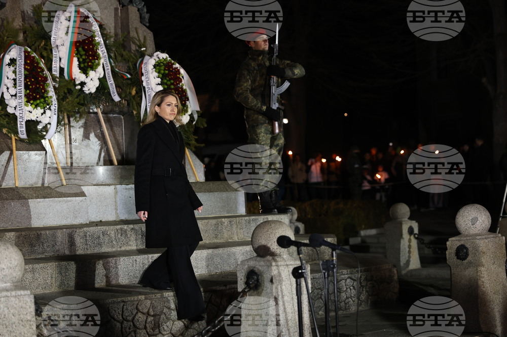 Карлово - 153 години от гибелта на Апостола на свободата Васил Левски - почит