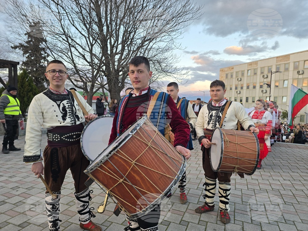 Петрич - 153 години от гибелта на Васил Левски - факелно шествие