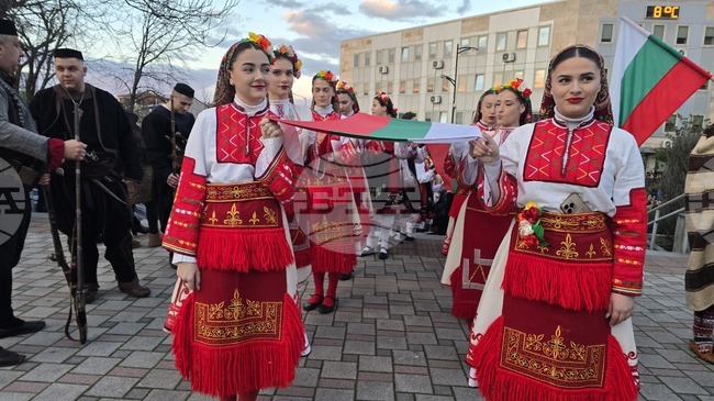 Петрич почете 153-тата годишнина от гибелта на Васил Левски с възпоменателно факелно шествие и поетична композиция 