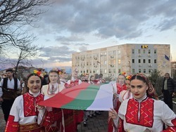 Петрич - 153 години от гибелта на Васил Левски - факелно шествие