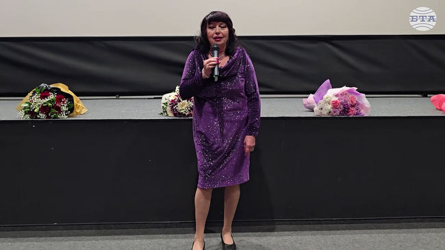 Повече хора трябва да обикнат и да познават народната музика, каза Радка Стаменова, режисьор на филма „Народната музика е животът ми“