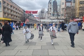 Косово - национален празник - военен парад