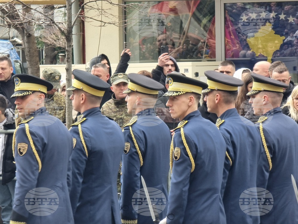 Косово - национален празник - военен парад