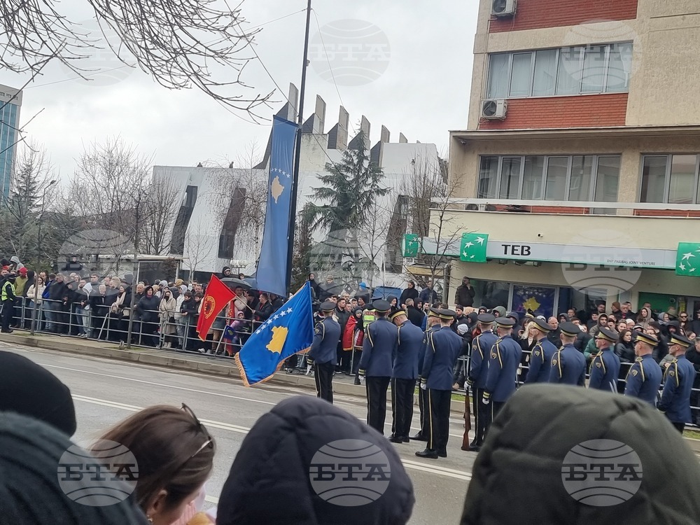 Косово - национален празник - военен парад