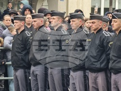 Косово - национален празник - военен парад