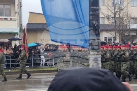 Косово - национален празник - военен парад