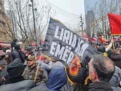 Косово - Армия за освобождение на Косово - мирен протест