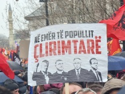 Косово - Армия за освобождение на Косово - мирен протест