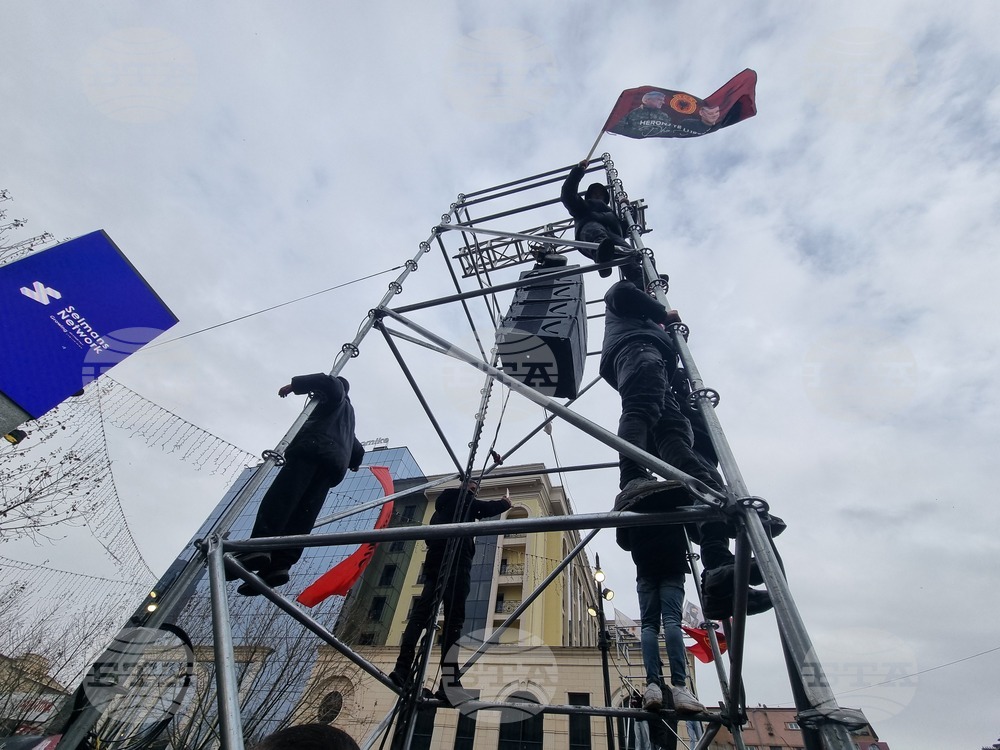 Косово - Армия за освобождение на Косово - мирен протест