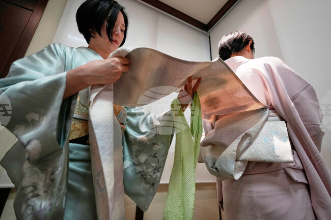 Japan-Fashion-Kimono
