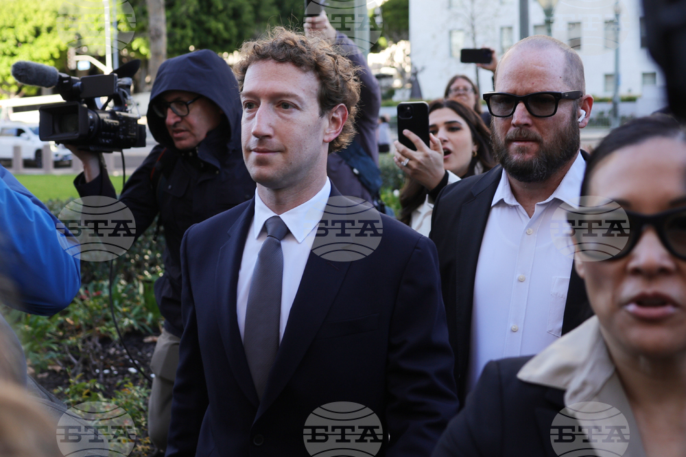 APTOPIX Social Media Kids Trial