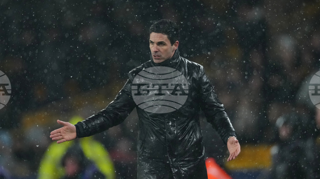 Мениджърът на Арсенал Микел Артета призова за спокойствие след серията от неубедителни резултати