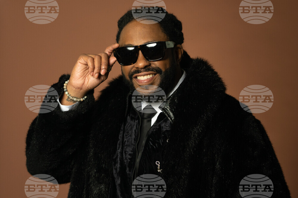 Raheem DeVaughn Portrait Session