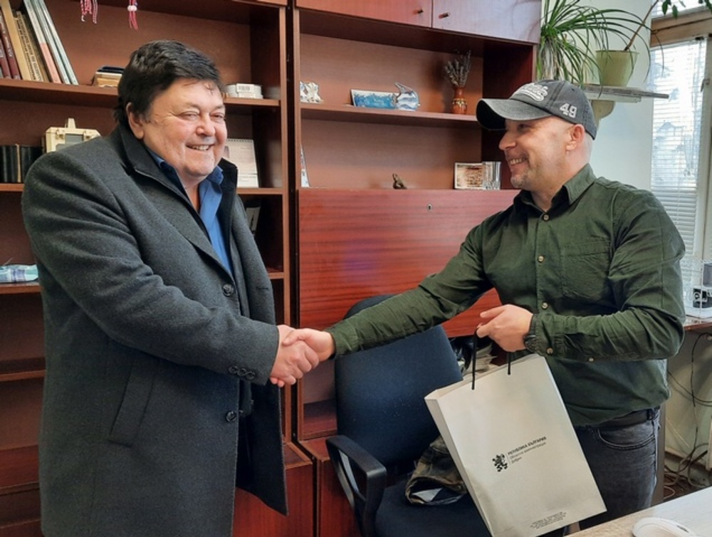 Областна администрация Добрич: Атанас Дучев поздрави служителите в Хидрометеорологична обсерватория Добрич за празника им